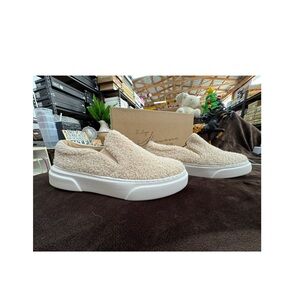 Vintage Havana Cream Slip-On Sneakers